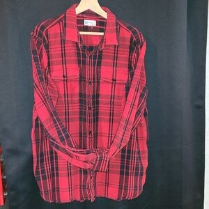GAP XL Red and Black Plaid Men's Shirt